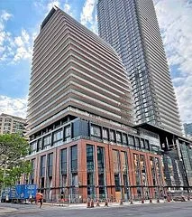 18 Maitland Terrace N 803, Toronto C01, ON M4Y 1Y4