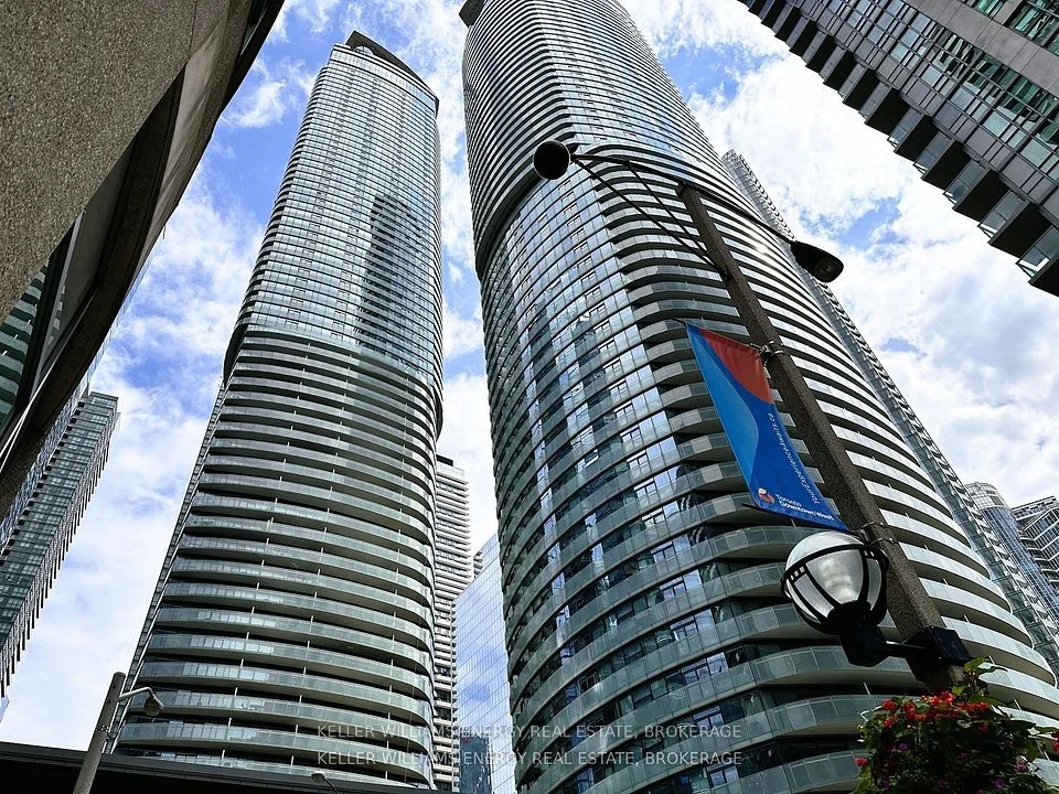 12 York Street 1409, Toronto C01, On M5j 0a9