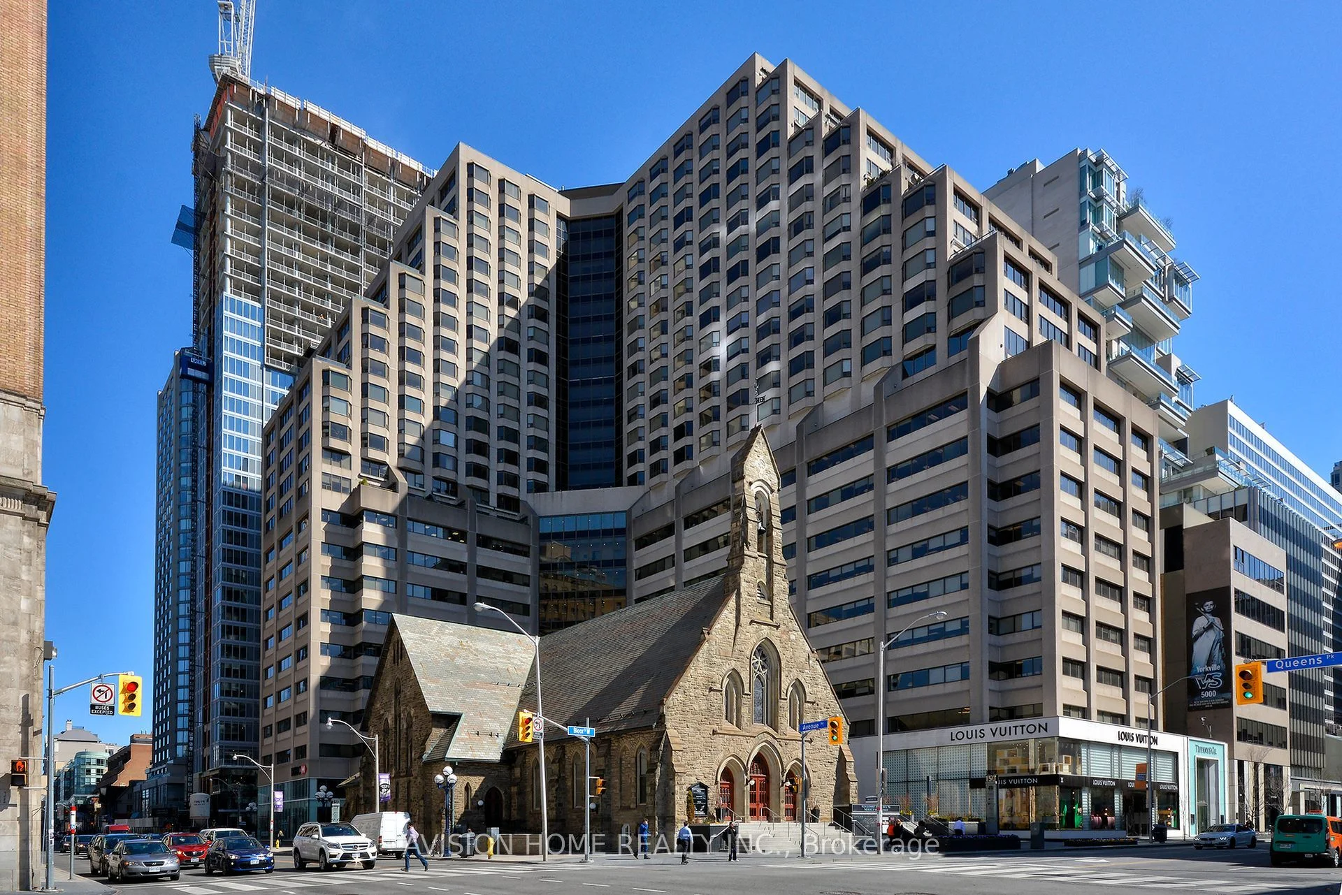 175 Cumberland Street 1210, Toronto C02, On M5r 3m9