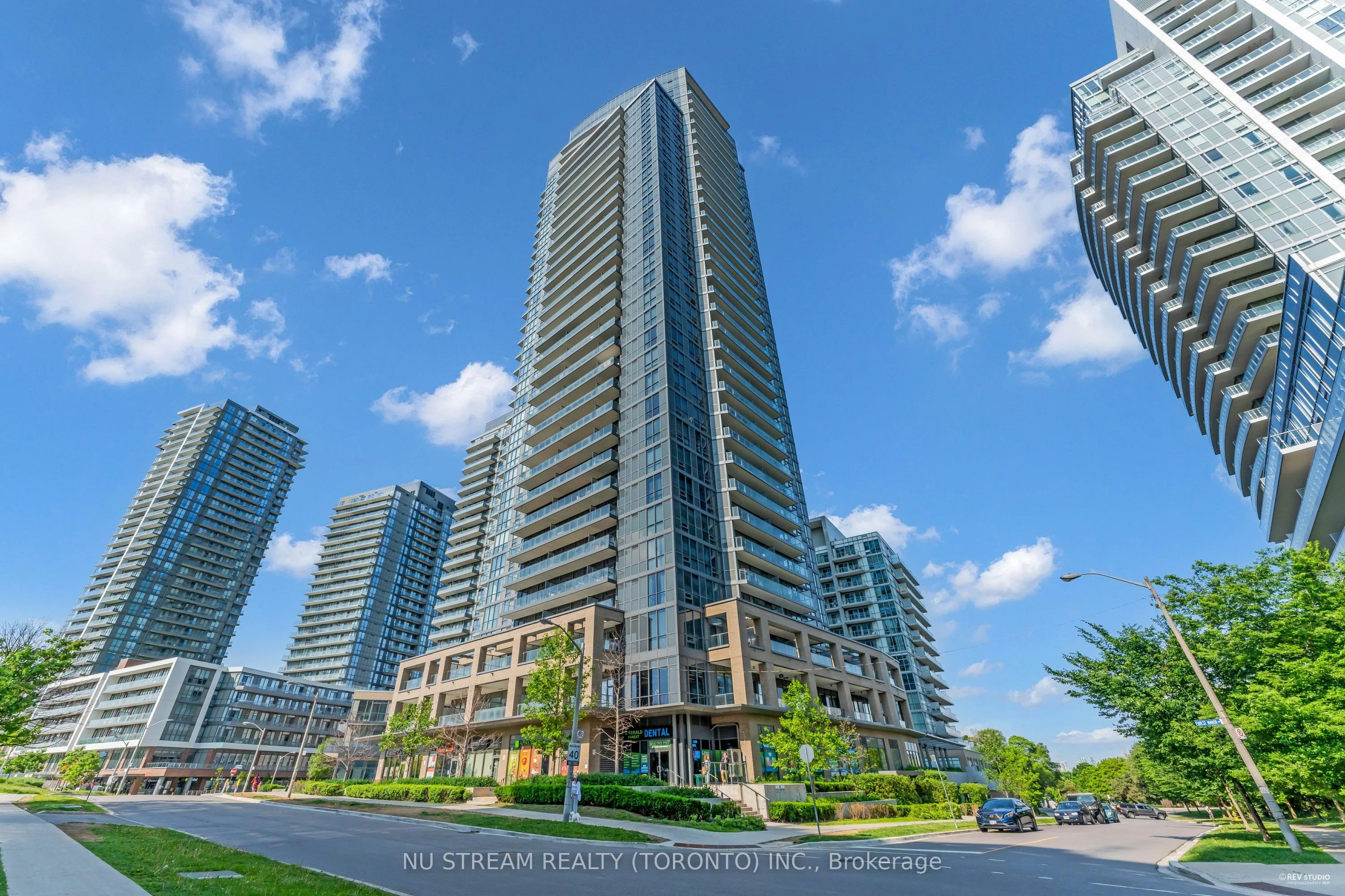 56 Forest Manor Road 1501, Toronto C15, ON M2J 1M6