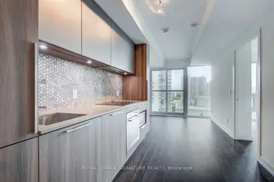 85 Wood Street 1115, Toronto C08, On M4y 0e8