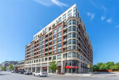 Condo Apartment in Toronto