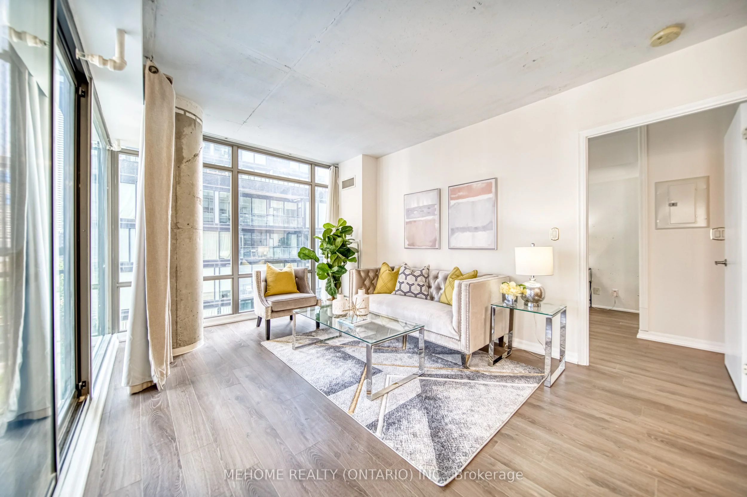 22 Wellesley Street E 1106, Toronto C08, On M4y 1g3