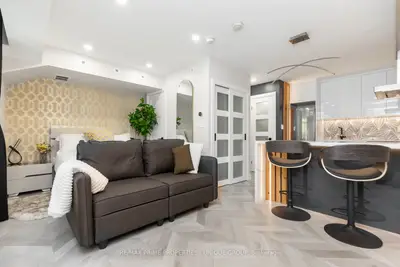 Condo Townhouse in Toronto