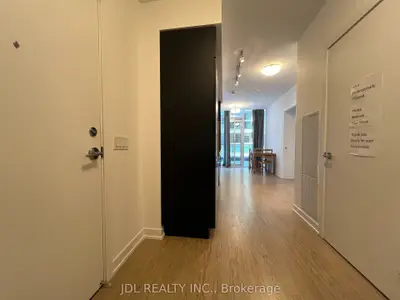 85 Wood Street 307, Toronto C08, On M4y 0e8