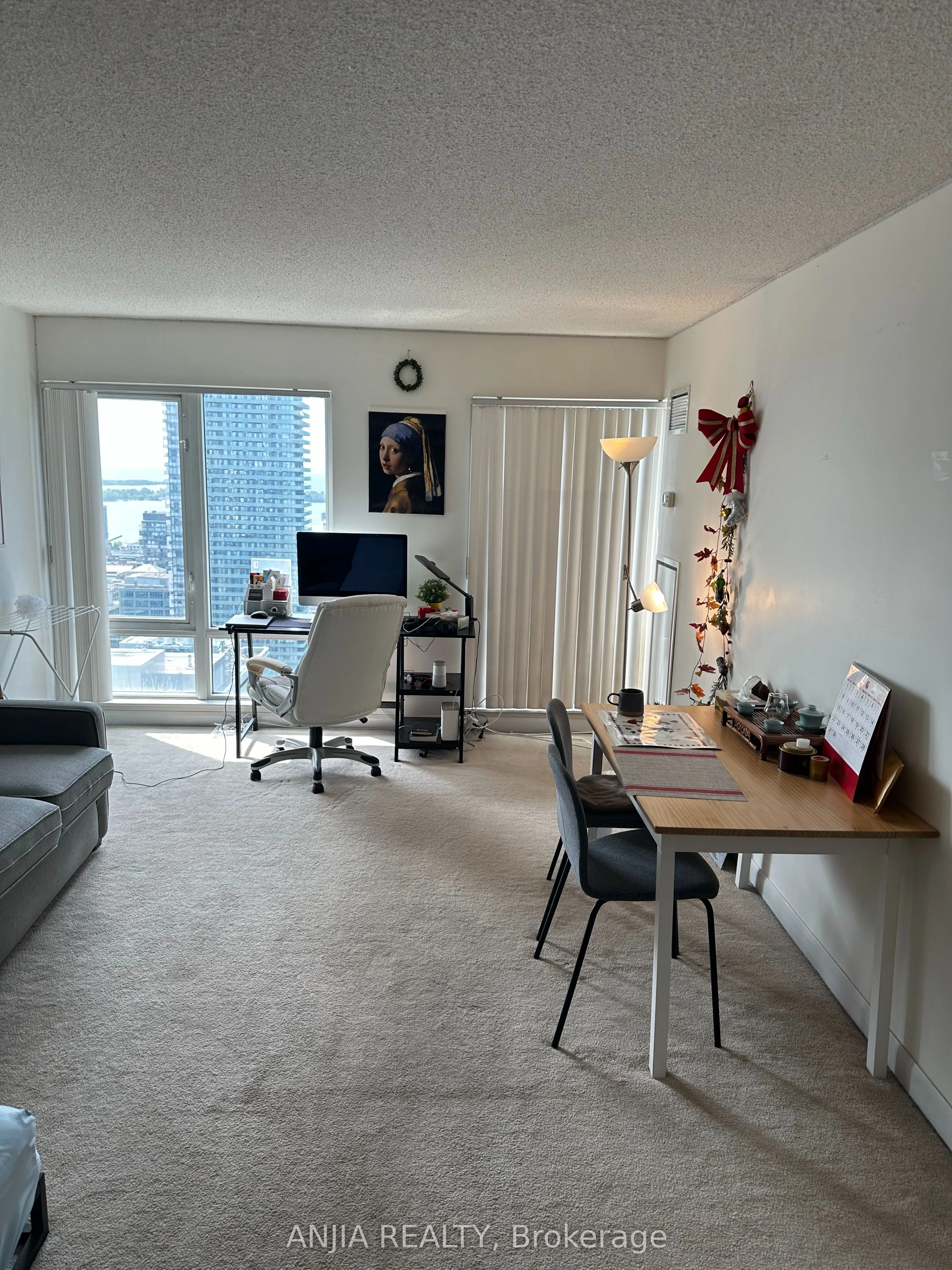 210 Victoria Street 4006, Toronto C08, ON M5B 2R3