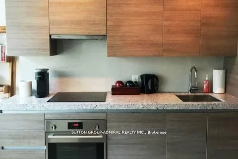 629 King Street W 329, Toronto C01, ON M5V 0G9