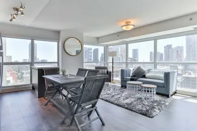 Condo Apartment in Toronto