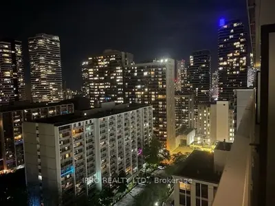Condo Apartment in Toronto