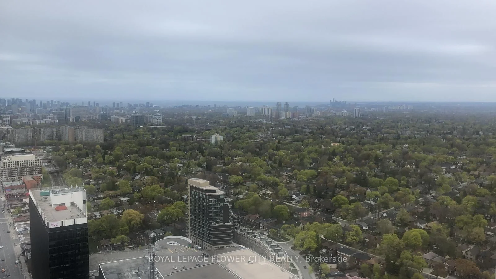 8 Eglinton Avenue E 3804, Toronto C03, ON M4P 1A6