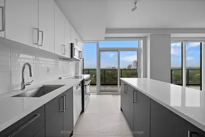 Condo Apartment in Toronto