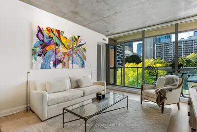 Condo Apartment in Toronto