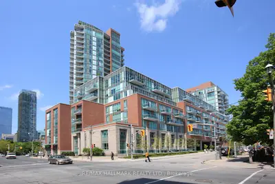 Condo Apartment in Toronto