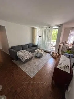 335 Lonsdale Road 402, Toronto C03, ON M5P 1R4