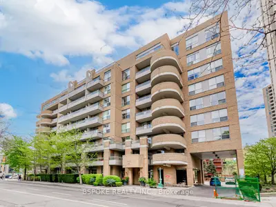 Condo Apartment in Toronto