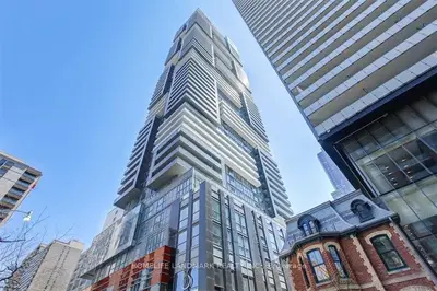 7 Grenville Street 5805, Toronto C01, On M4y 1a1