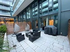 180 Mill Street 140, Toronto C08, ON M5A 0V6