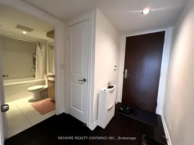 386 Yonge Street 2506, Toronto C01, On M5b 0a5