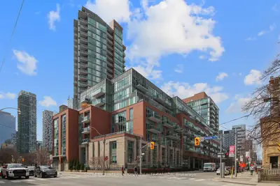 Condo Apartment in Toronto