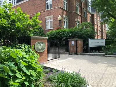 Condo Townhouse in Toronto