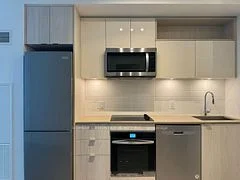 60 Princess Street 1033 SE, Toronto C08, ON M5A 2C7