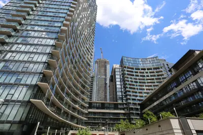 Condo Apartment in Toronto