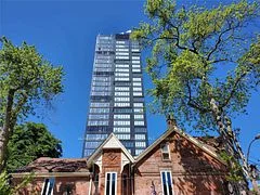 203 College Street 607, Toronto C01, ON M5T 0C8