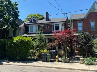 Duplex in Toronto