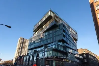 Condo Apartment in Toronto