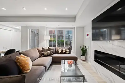 Condo Townhouse in Toronto