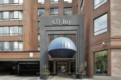 Condo Apartment in Toronto