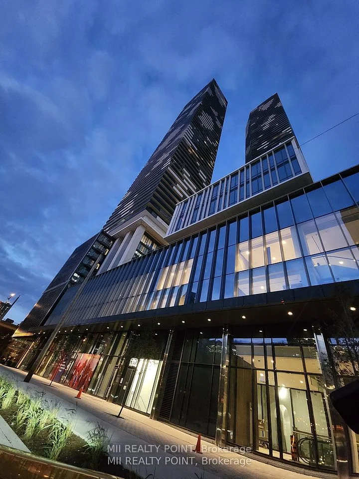 138 Downes Street 915, Toronto C08, ON M5E 0E4