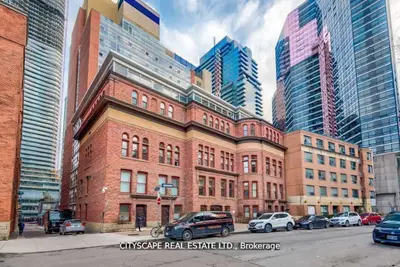 Condo Townhouse in Toronto