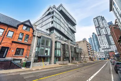 Condo Apartment in Toronto