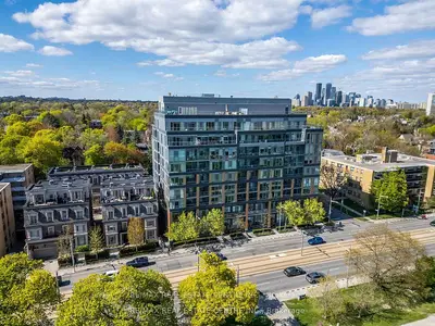 Condo Apartment in Toronto