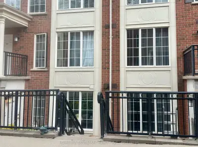 Condo Townhouse in Toronto