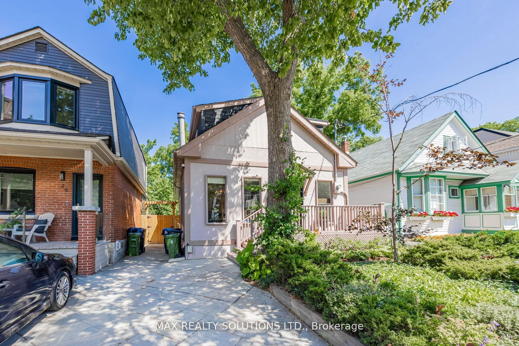 30 Roslin Avenue, Toronto C04, On M4n 1y9