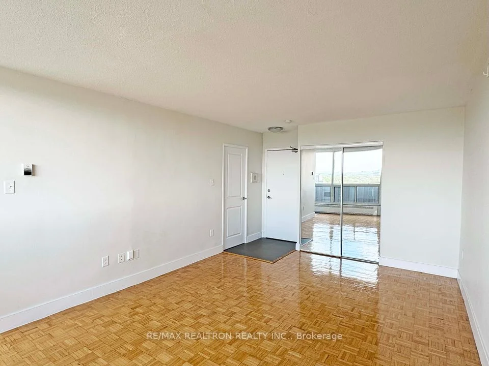 666 Spadina Avenue 2312, Toronto C01, ON M5S 2H8