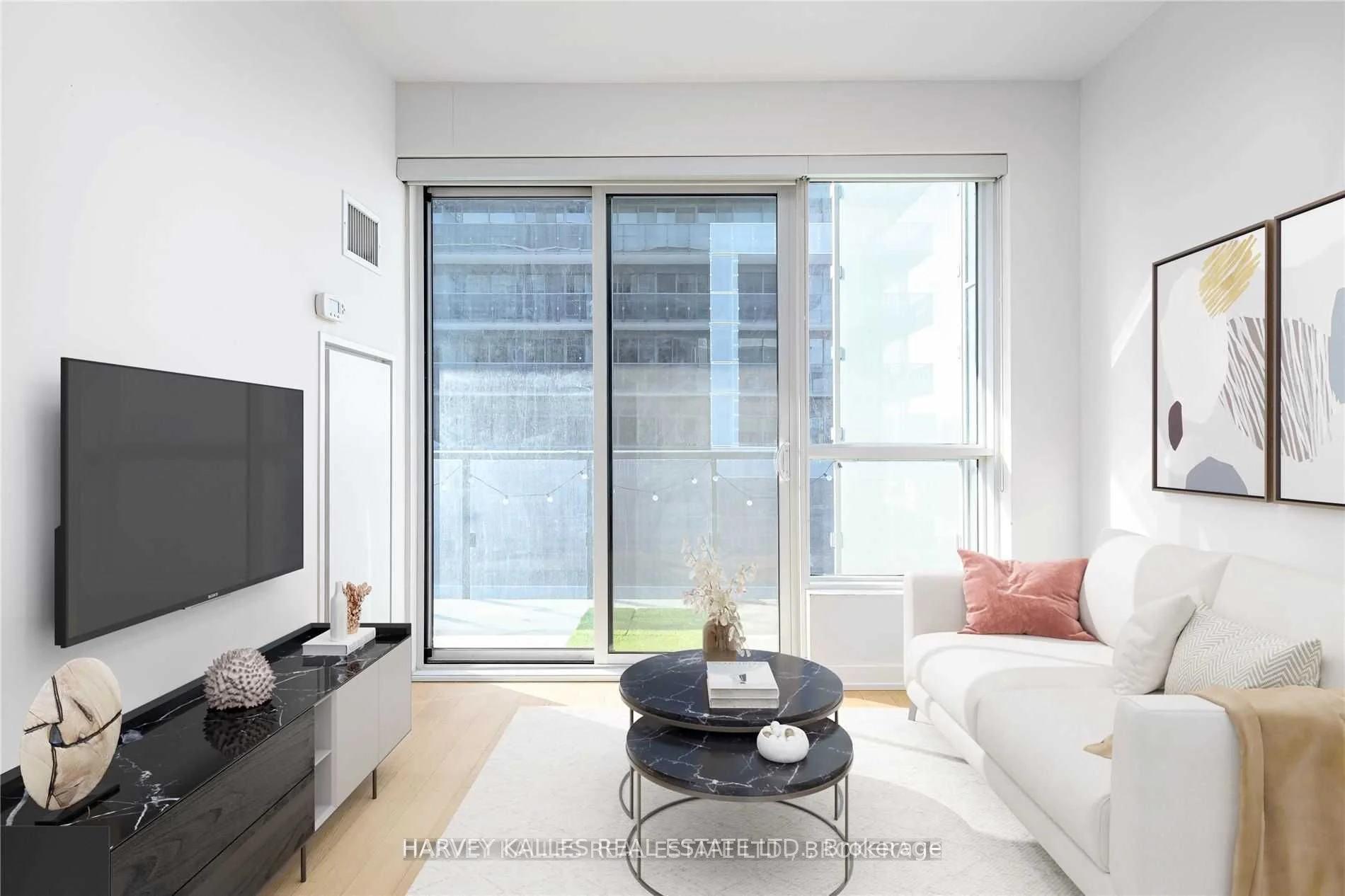 1030 King Street W 1002, Toronto C01, ON M6K 0B4