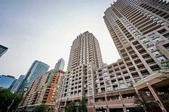 909 Bay Street 416, Toronto C01, ON M5S 3G2