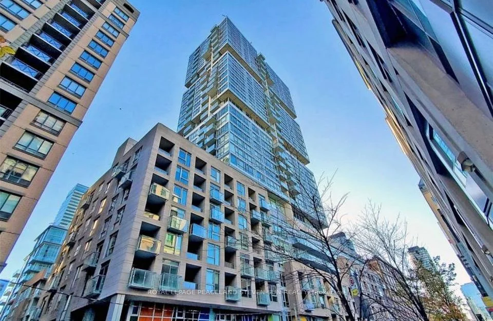 199 Richmond Street W 1004, Toronto C01, ON M5V 0H4