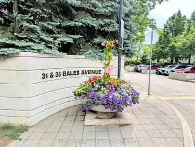 Condo Apartment in Toronto