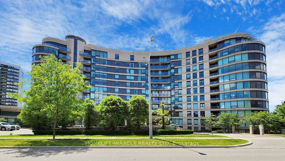 18 Valley Woods Road Ph311, Toronto C13, ON M3A 0A1