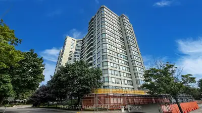Condo Apartment in Toronto