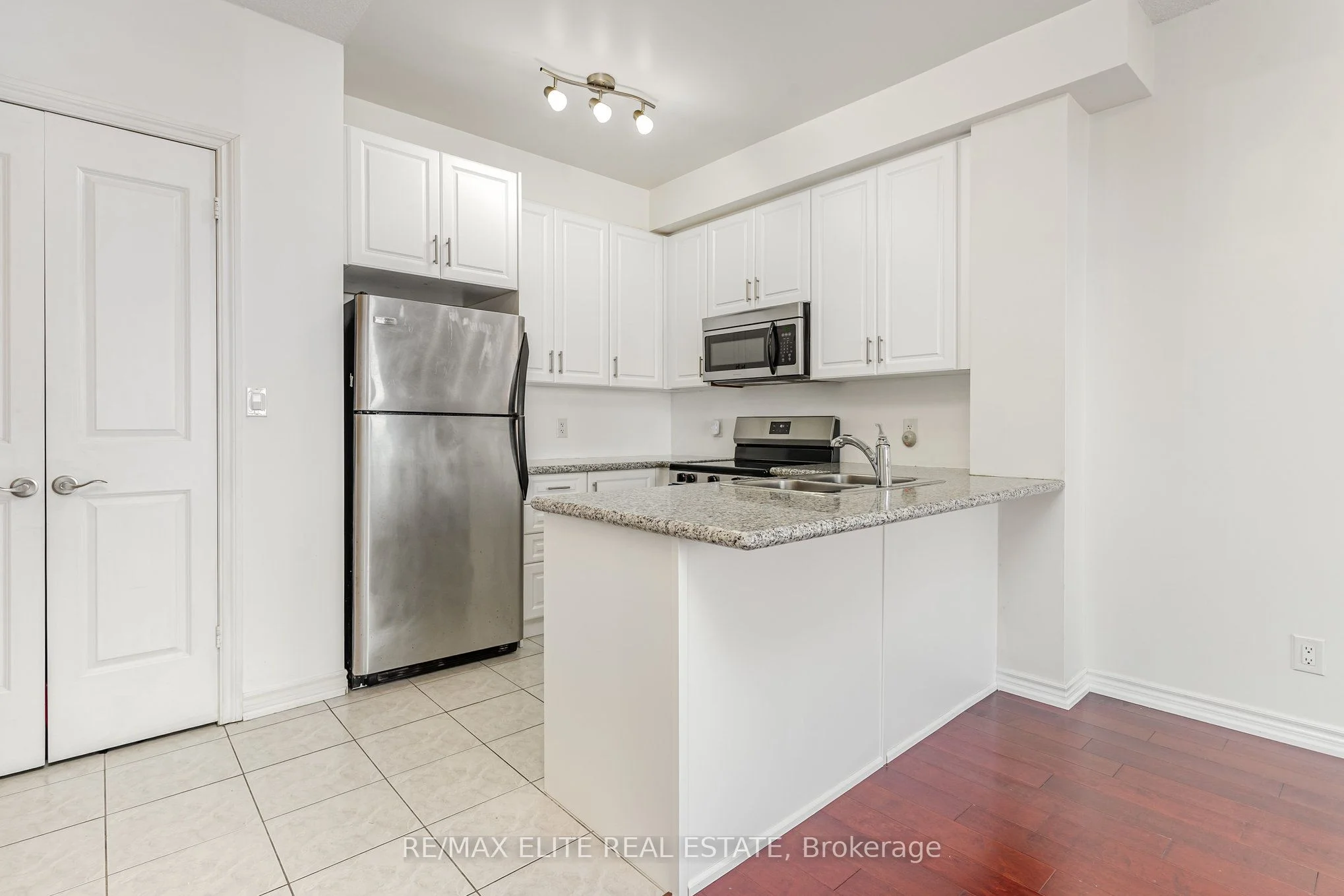 133 Wynford Drive 1608, Toronto C13, ON M3C 0J5