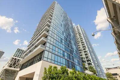 Condo Apartment in Toronto