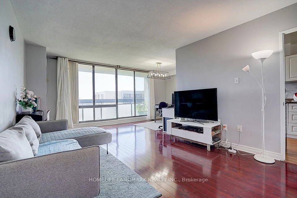 350 Seneca Hill Drive 1605, Toronto C15, ON M2J 4S7