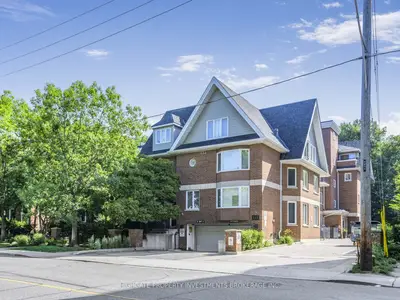 Condo Townhouse in Toronto