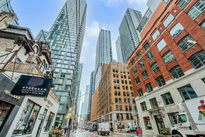 Condo Apartment in Toronto