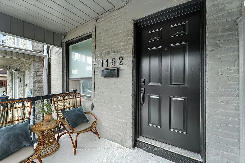 1182 Ossington Avenue 2nd, Toronto C02, ON M6G 3W1